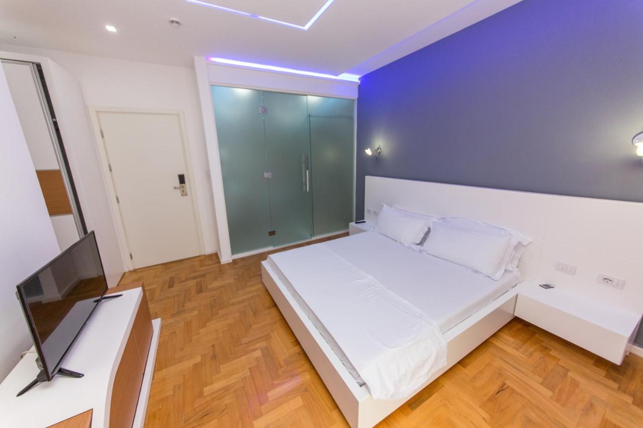 Aler Luxury Vlore Hotel Esterno foto